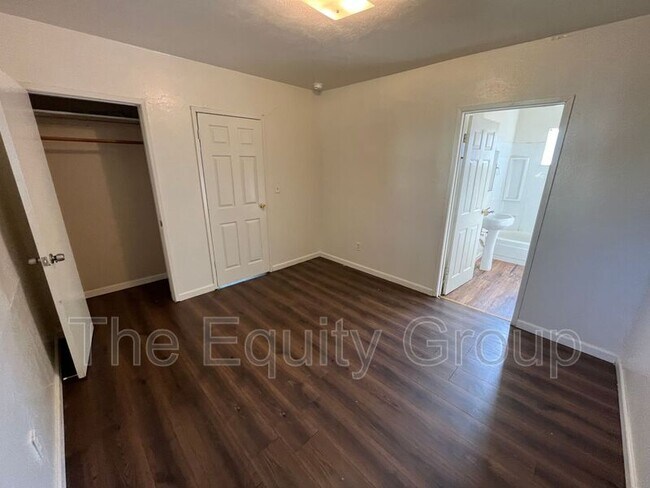 Building Photo - 266 W Belleview Ave