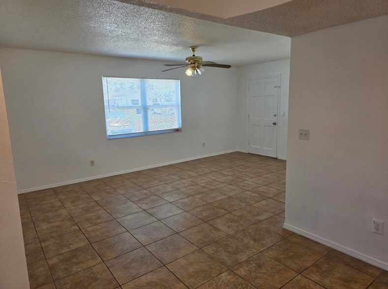 Building Photo - 3004 Oaklawn Ave