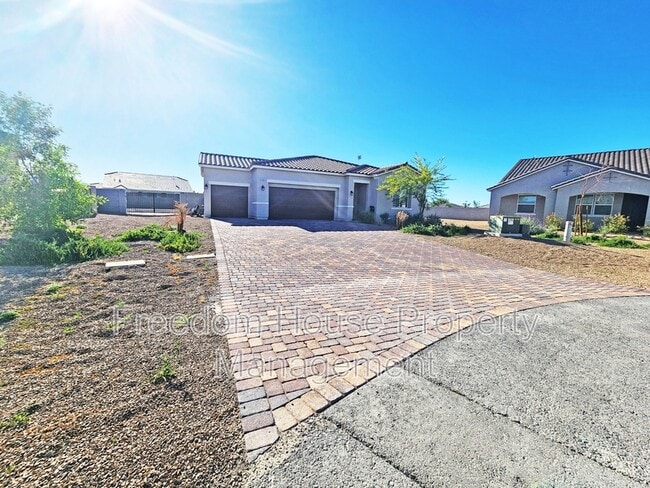Building Photo - 4901 Fairwood Ct