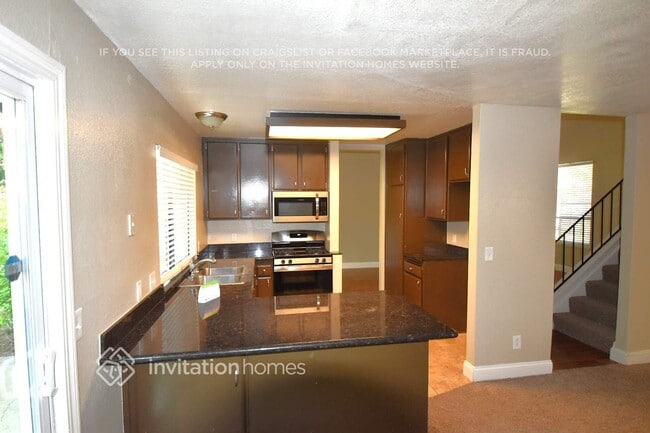 Building Photo - 3503 Del Sol Way