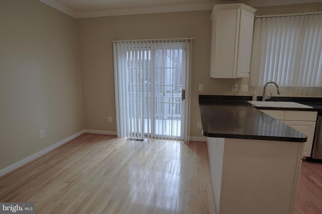 Building Photo - 1609 Leeds Castle Dr