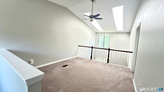 Building Photo - 102 Cambric Pl