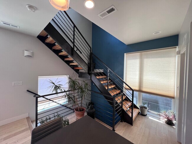 Building Photo - 3278 W Conejos Pl