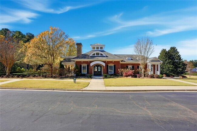 Building Photo - 405 Chadwick Cmns