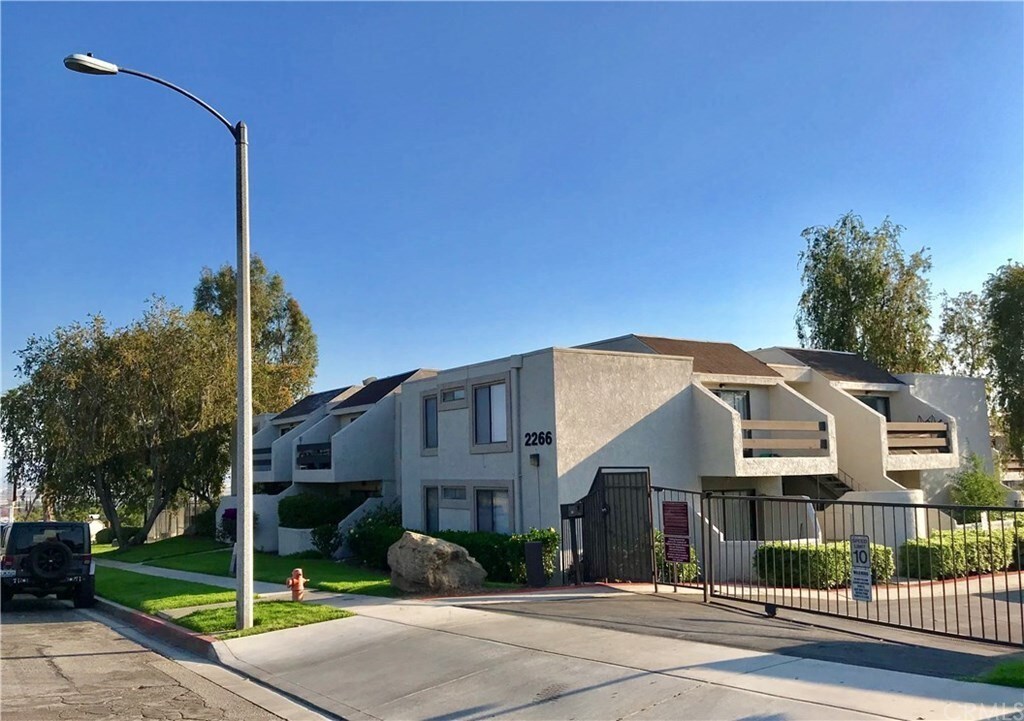 Building Photo - 2266 Denair Ave