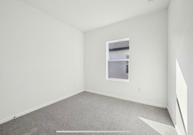 Building Photo - 1316 Kennedy Rd
