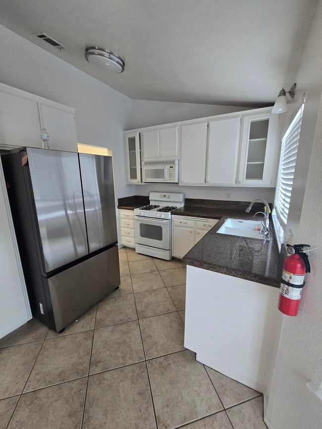 Building Photo - 3509 Avenue J