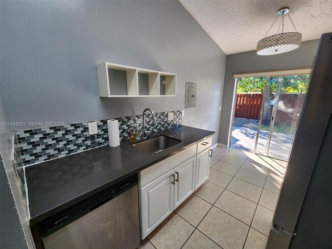 Building Photo - 7446 NW 34th St