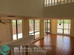 Building Photo - 5845 Fox Hollow Dr