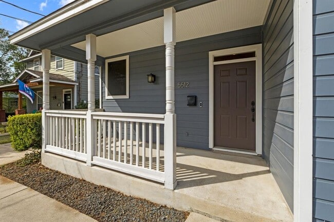 Building Photo - 5512 William Holland Ave