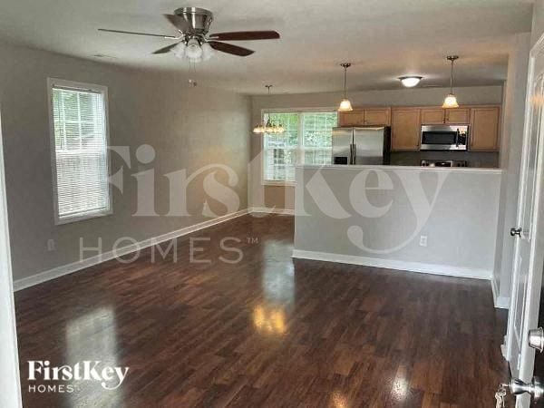 Building Photo - 100 Ash Ave NW