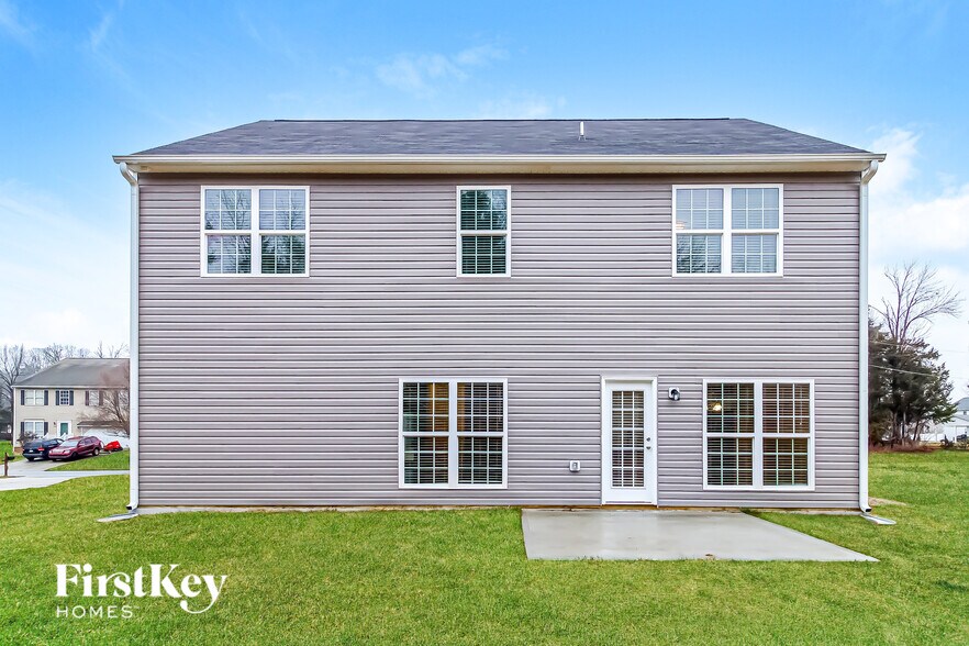Building Photo - 1136 Scarlett Dr