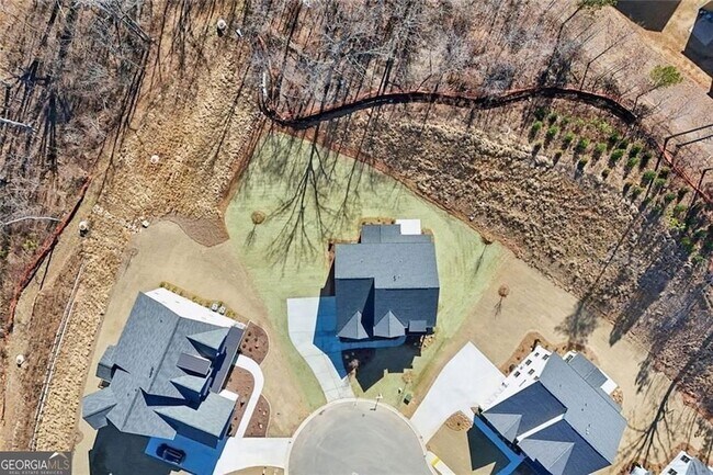 Building Photo - 2815 Medford Dr