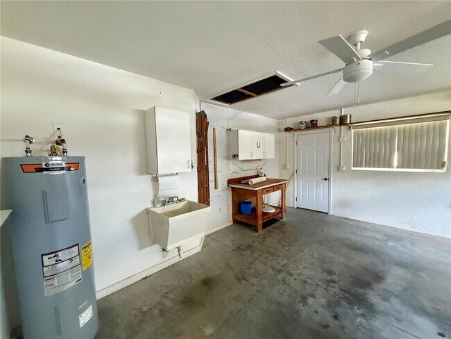 Building Photo - 11540 SW 74th Ct