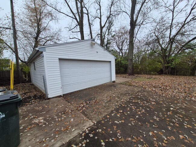 Building Photo - A must see 3-bedroom home!!