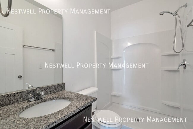 Building Photo - 637 E 380 N