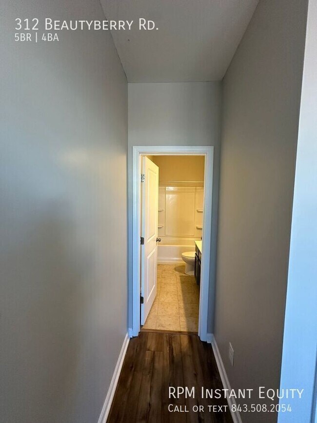 Building Photo - 312 Beautyberry Rd