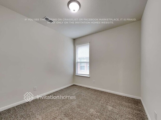 Building Photo - 146 Wagon Mound Dr