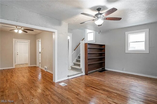 Building Photo - Now Leasing Spacious 4-Bedroom Home in University Park!