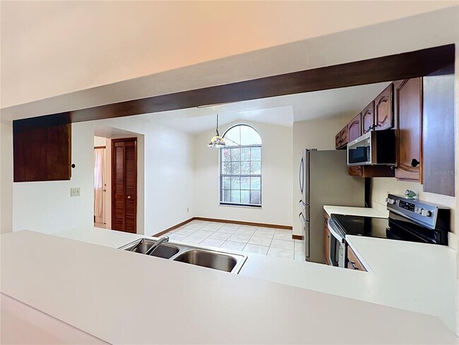 Building Photo - 4119 Waterview Loop