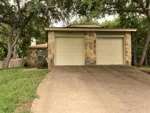 Building Photo - 9802 Hundred Oaks Cir