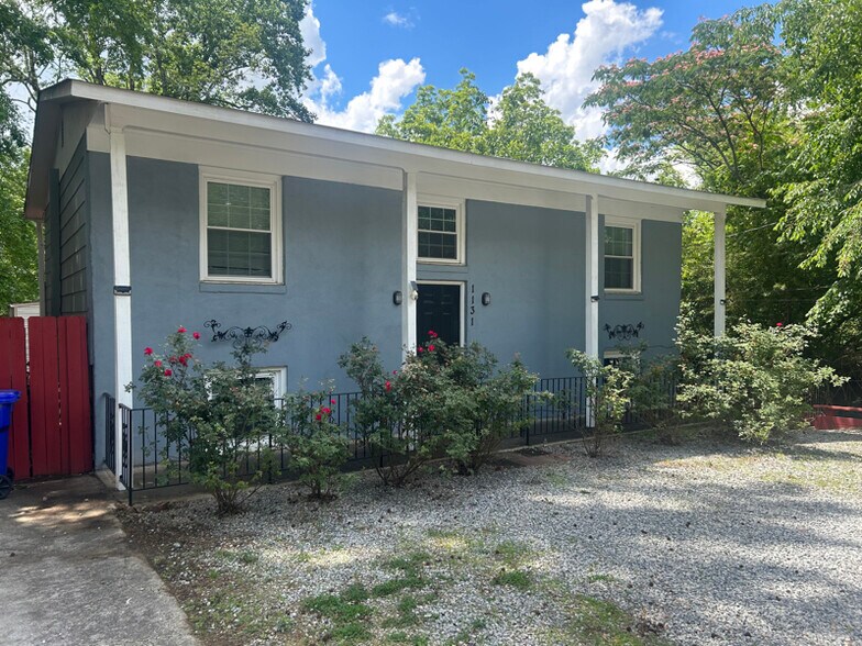 Primary Photo - 1129 Bedford Ave