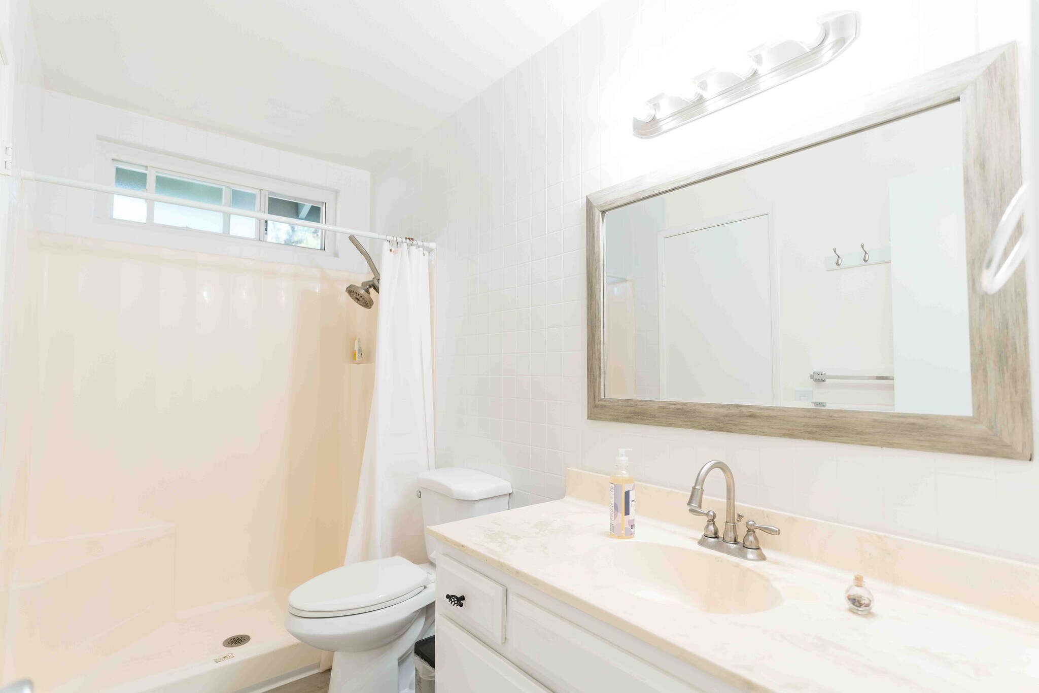 Building Photo - 2023 Habero Dr