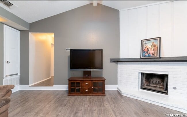 Building Photo - 5855 Cliffmont Dr