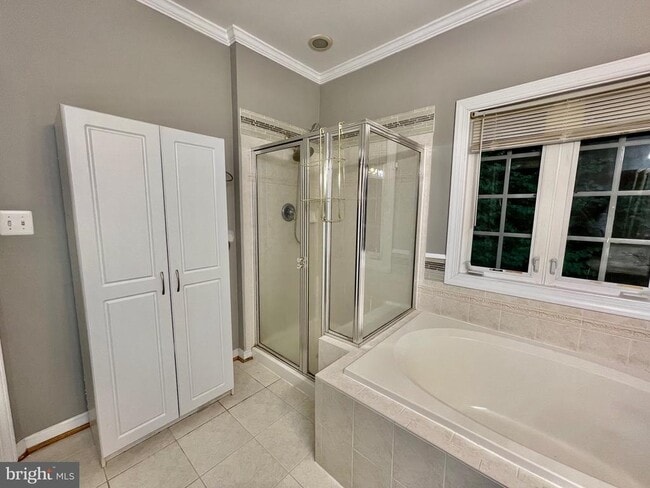 Building Photo - 12402 Falconbridge Dr