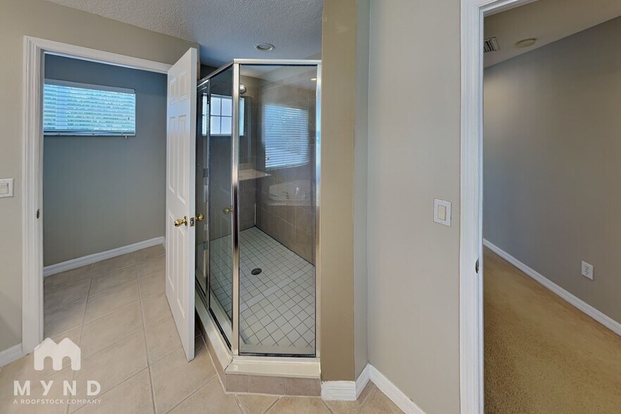 Building Photo - 1460 Travertine Terrace