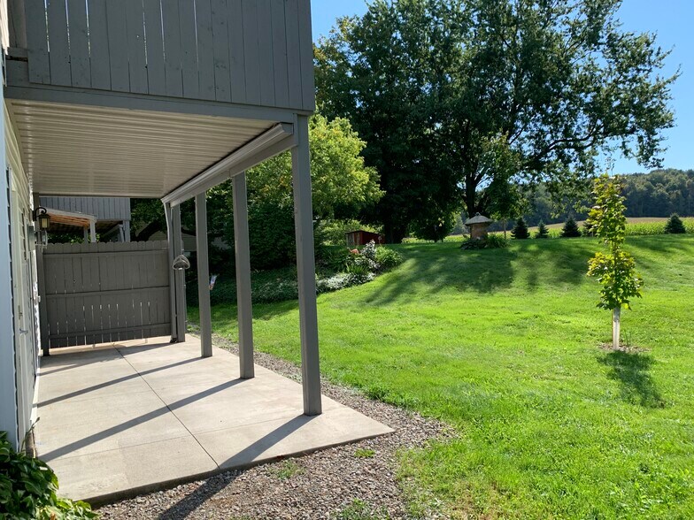 Building Photo - 1602 French Creek Mina Rd