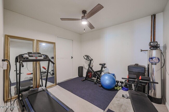 Building Photo - 5268 S 239th Dr