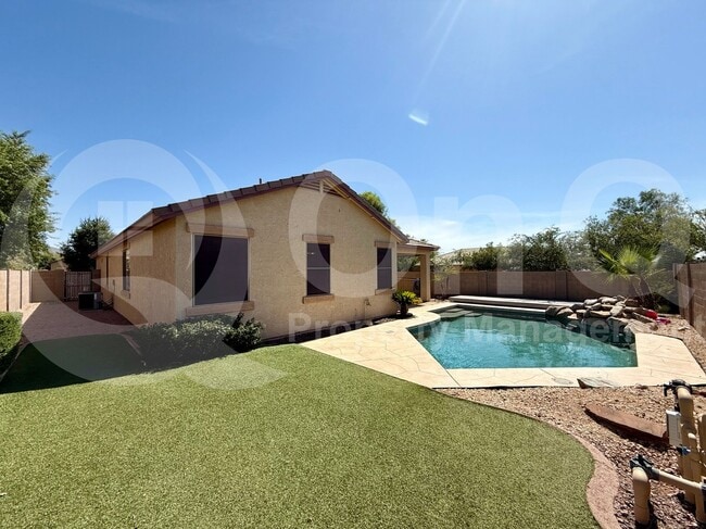 Building Photo - 3148 E Merlot St