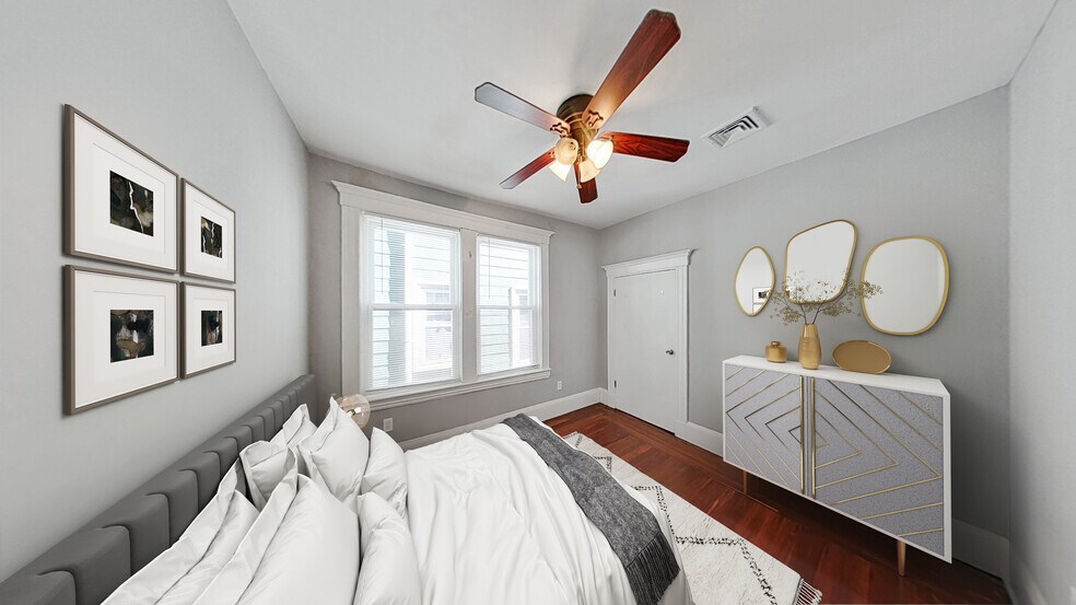 Building Photo - 727 Parker St