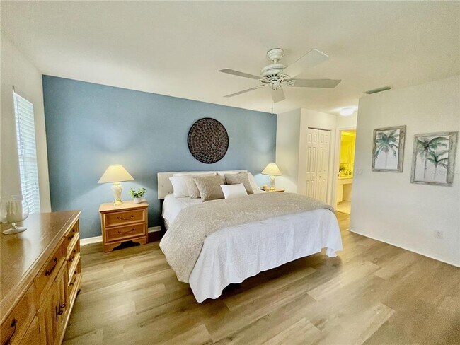 Building Photo - 5800 Sabal Trace Dr