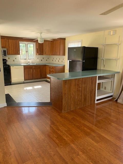 Building Photo - 69 Dorr Ave