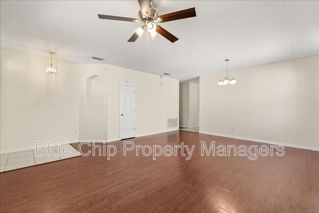 Building Photo - 115 Sahalli Ct