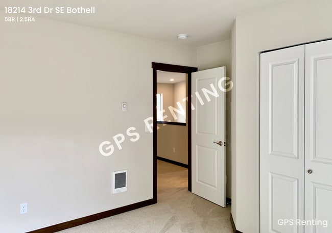 Building Photo - 18214 3rd Dr SE