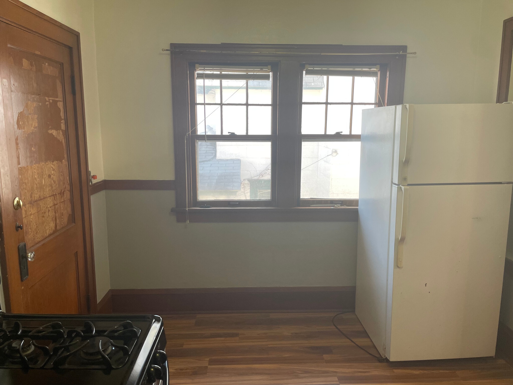 Building Photo - 363 Case Ave