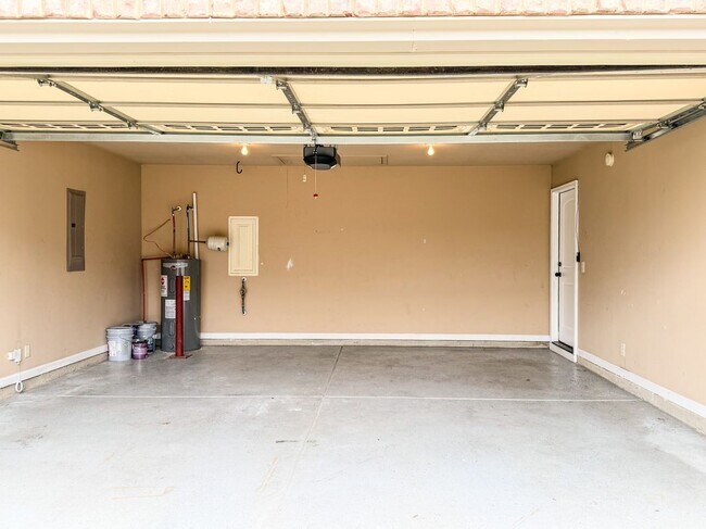 Building Photo - 1122 Emerald Ridge Dr