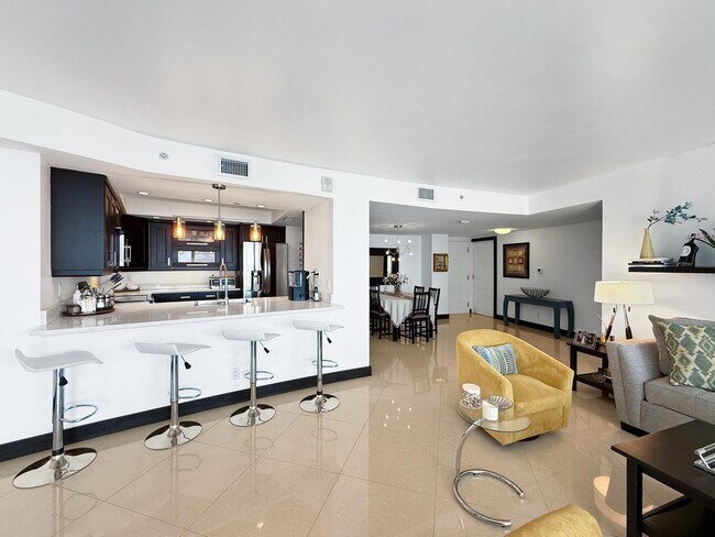 Building Photo - 3000 N Ocean Dr