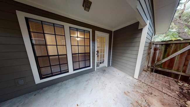 Building Photo - 8713 Clearbrook Trail