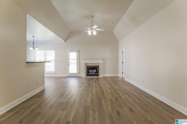 Building Photo - 108 Lorrin Ln