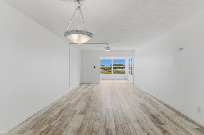 Building Photo - 9233 SW 8th St