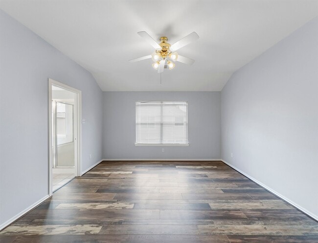 Building Photo - 16530 Cairngrove Ln