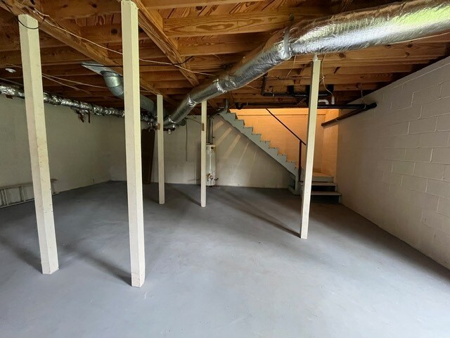 Building Photo - 107 Southside Dr