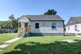 Building Photo - 2201 Wilbraham Rd