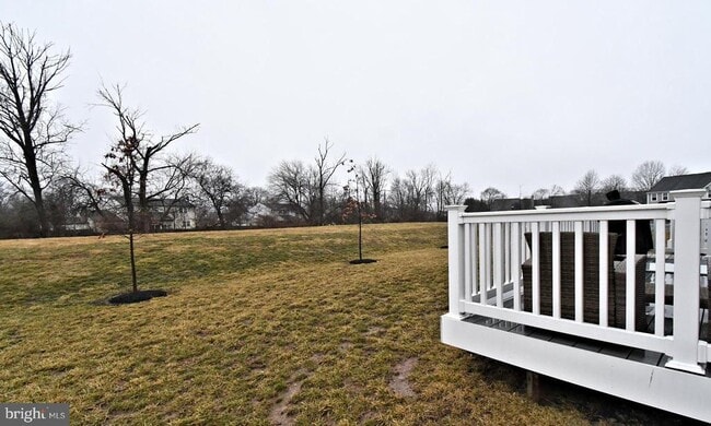 Building Photo - 500 Sterling Dr