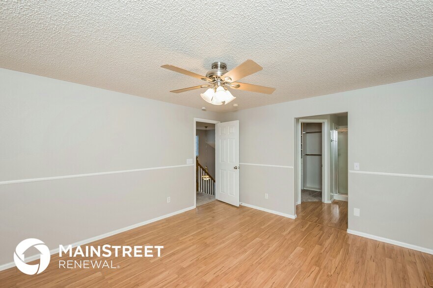 Building Photo - 2229 S Truckee St