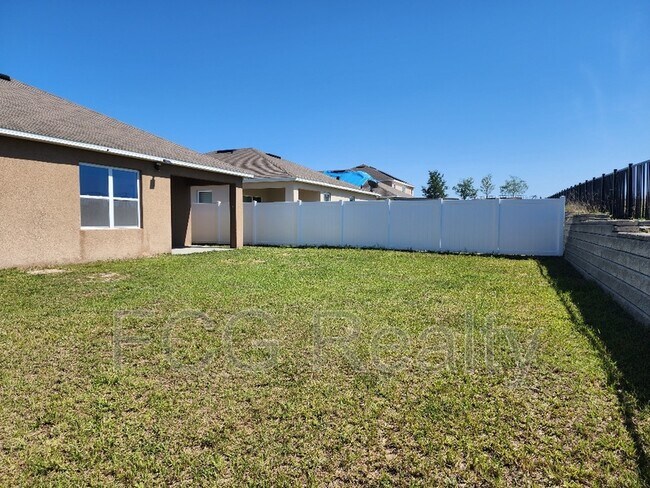 Building Photo - 469 Nova Dr